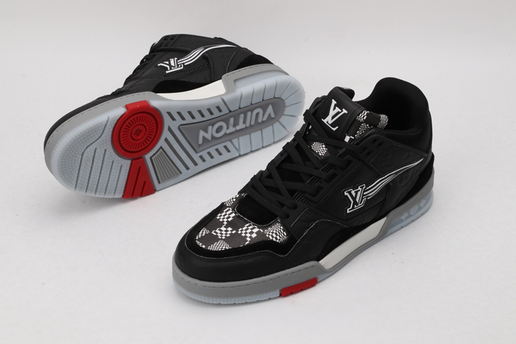 L*V SNEAKER